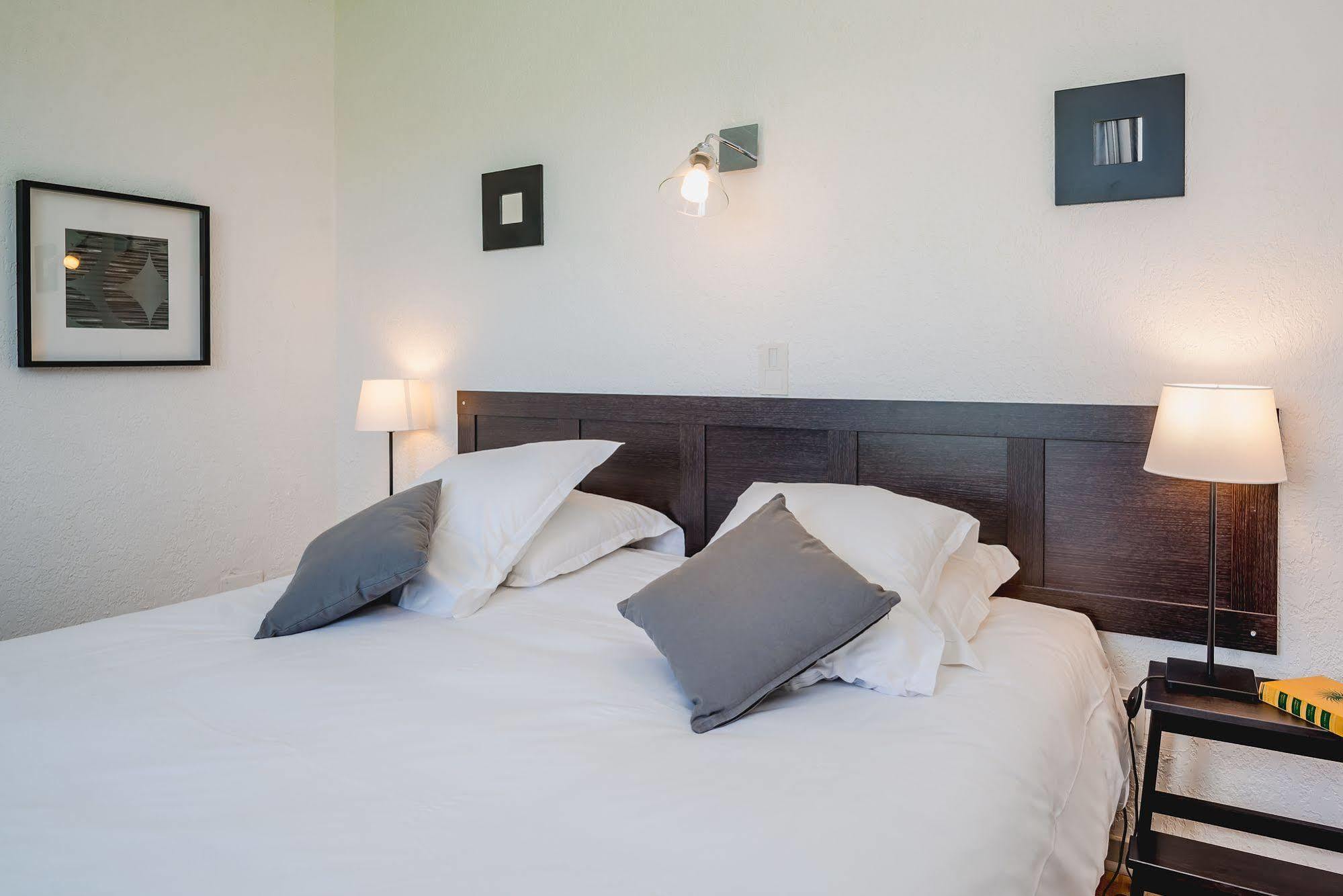 Logis Hotel Restaurant Le Plantevin Propiac Luaran gambar